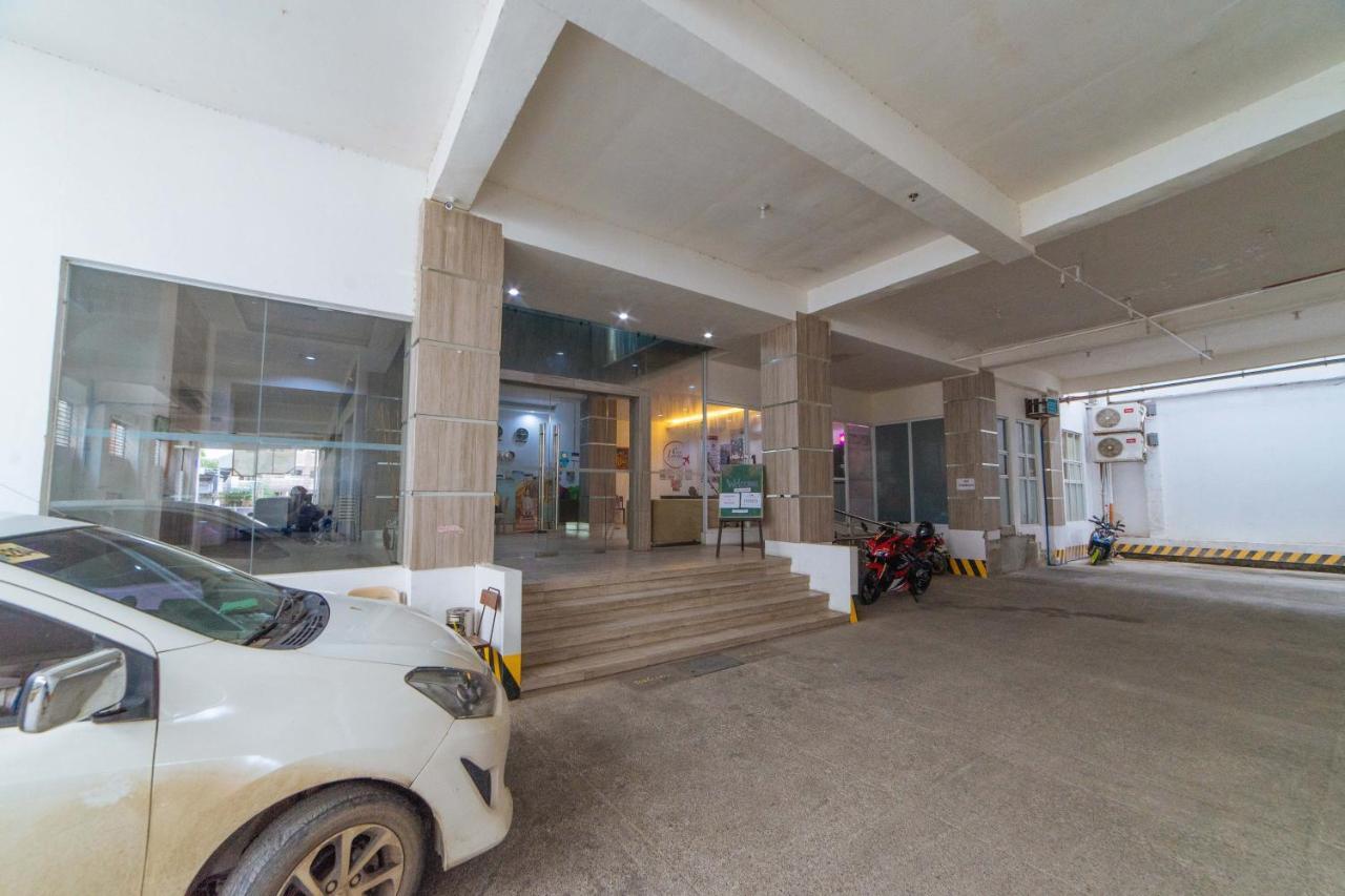Reddoorz Plus At Hotel Metro Kalibo Exterior foto
